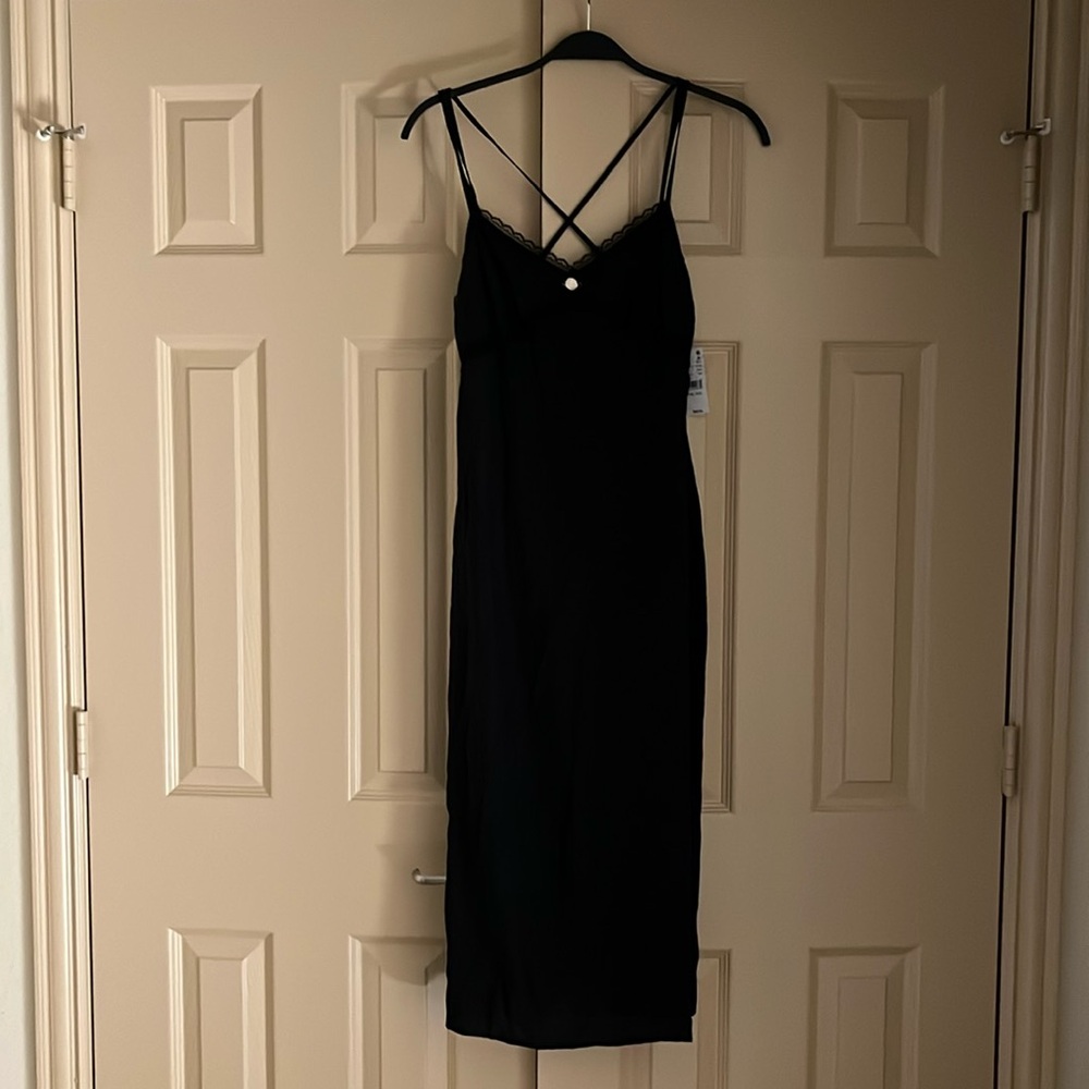 NWT Pacsun Black Lacy Light Flowy Summer Flower Midi Dress
